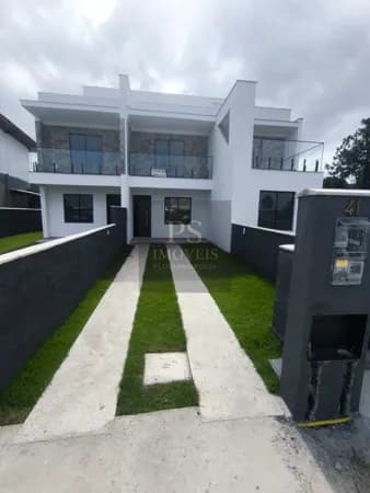 Sobrado de Alto Padrão no Rio Vermelho – 3 Dorms (2 Suítes), Escritura, Habite-se e Financiamento – R$ 619 Mil