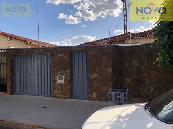 Casa Térrea para Venda em Higienópolis Catanduva-SP