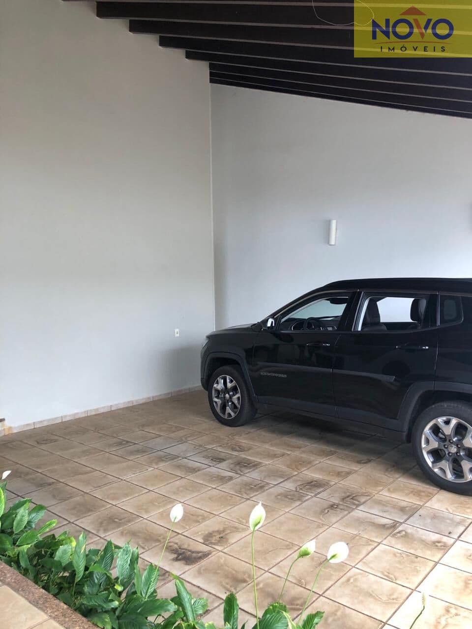 Casa com Piscina e Churrasqueira