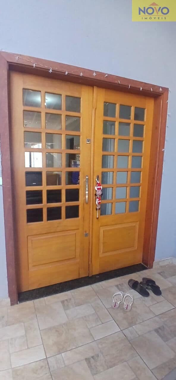 Casa Padrão com 3 suites
