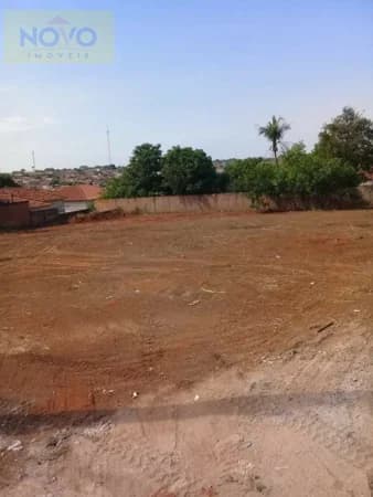 Terreno para Venda em Centro Novo Horizonte-SP
