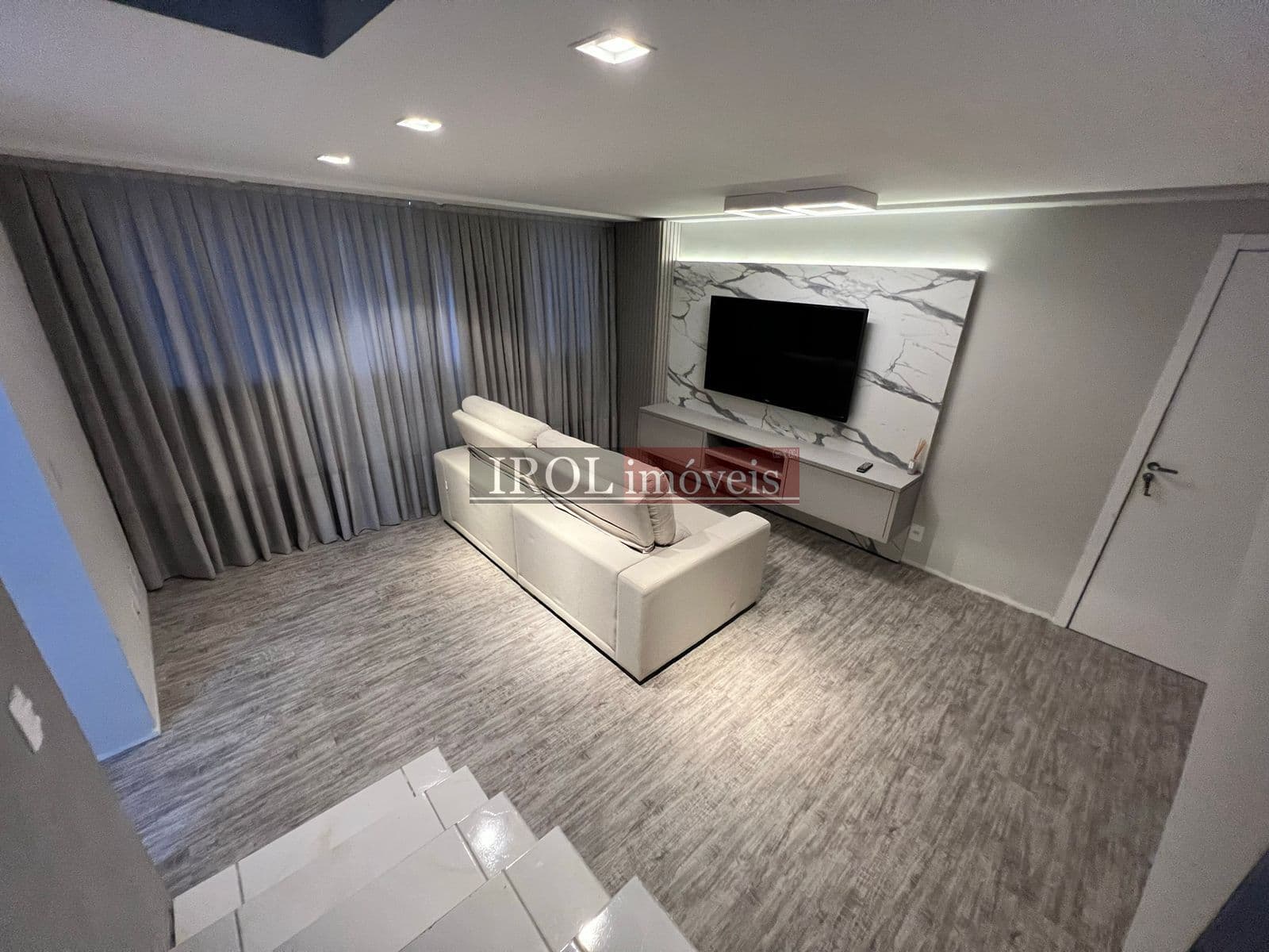 Duplex mobiliado em Itajaí