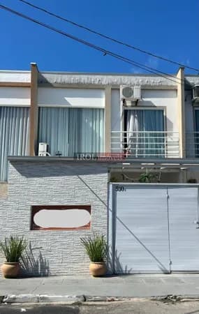 Sobrado em Itajaí - São Vicente