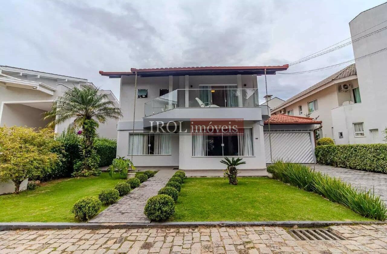 Casa em Balneário Camboriú - Estados