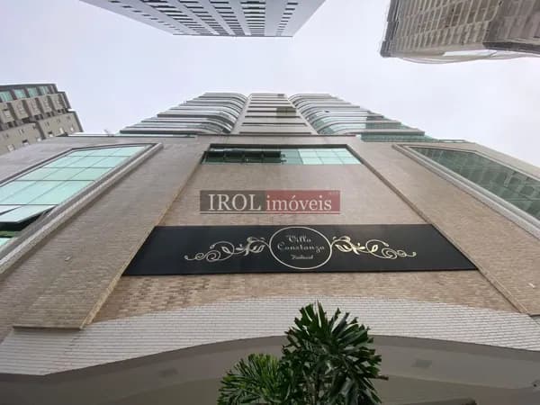 Apartamento à venda 3 suítes e 3 vagas no bairro Meia Praia - Itapema/SC