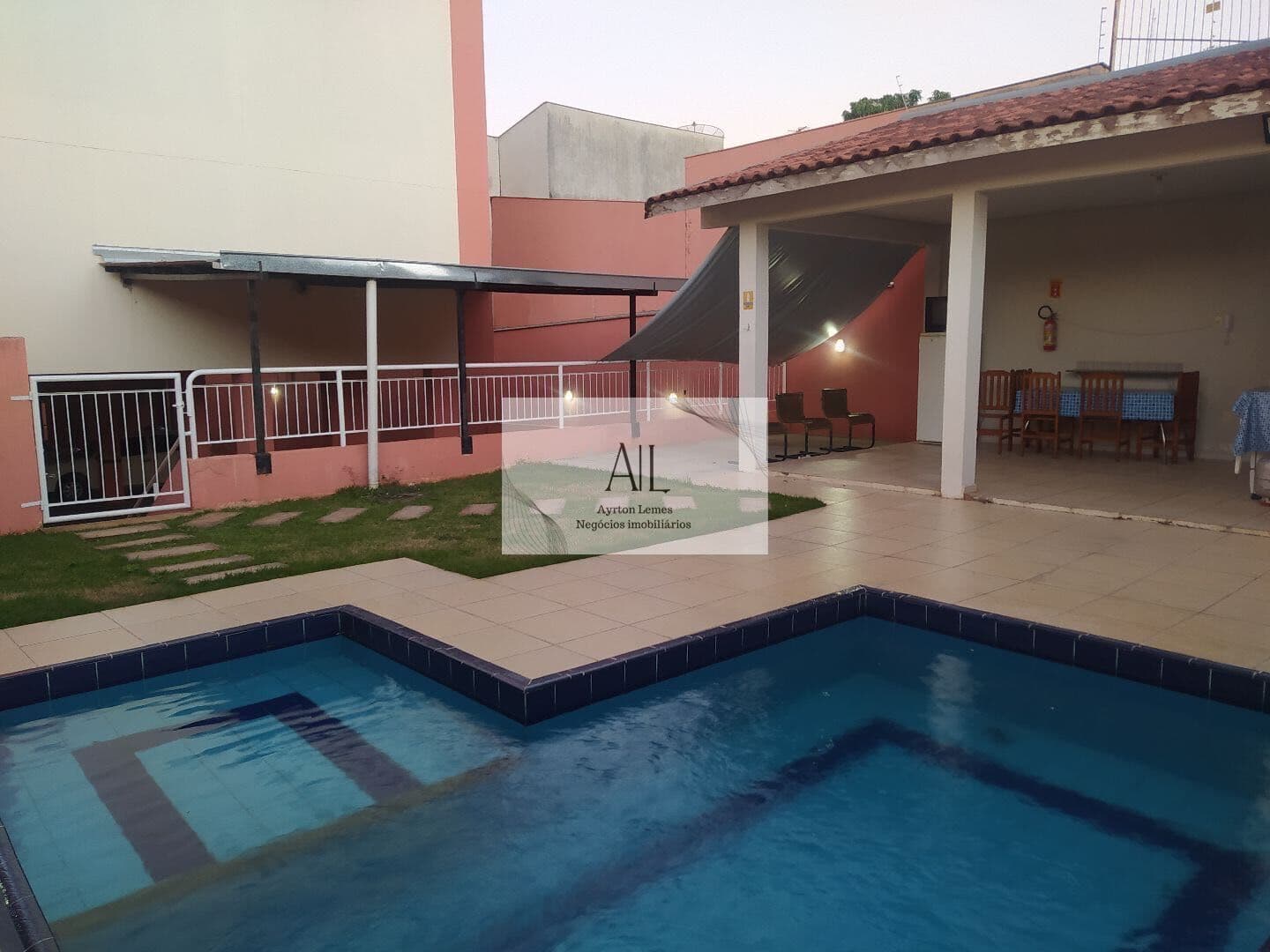 Apartamento em Larsen, Londrina/PR