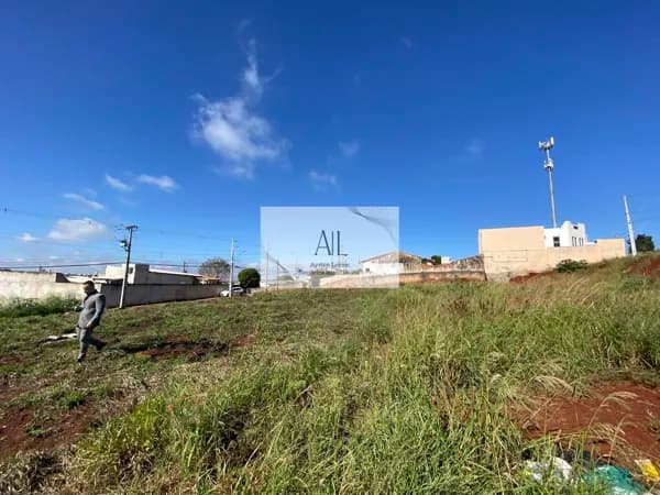 Lote/Terreno em Londrina - Olímpico
