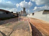 TERRENO 20 X 100 m² COM EXCELENTE LOCALIZAÇÃO NA VILA ELDÍZIA EM SANTO ANDRÉ