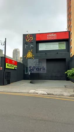 EXCELENTE SALÃO COMERCIAL COM 151m² NA RUA DAS MONÇÕES EM SANTO ANDRÉ
