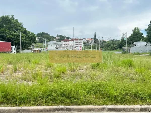 Lote/Terreno em Mogi das Cruzes - Botujuru