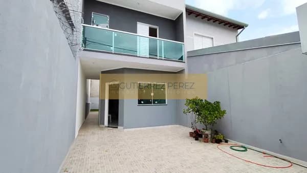 À venda Sobrado Novo com 3 dorms