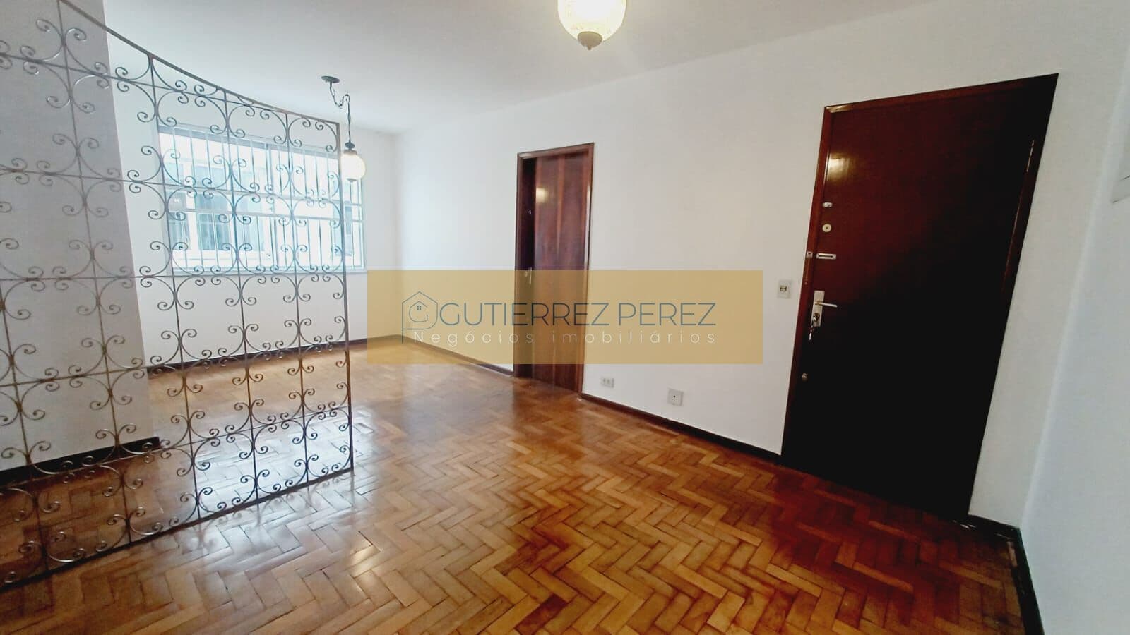 Apartamento à venda no Edifício Jomar