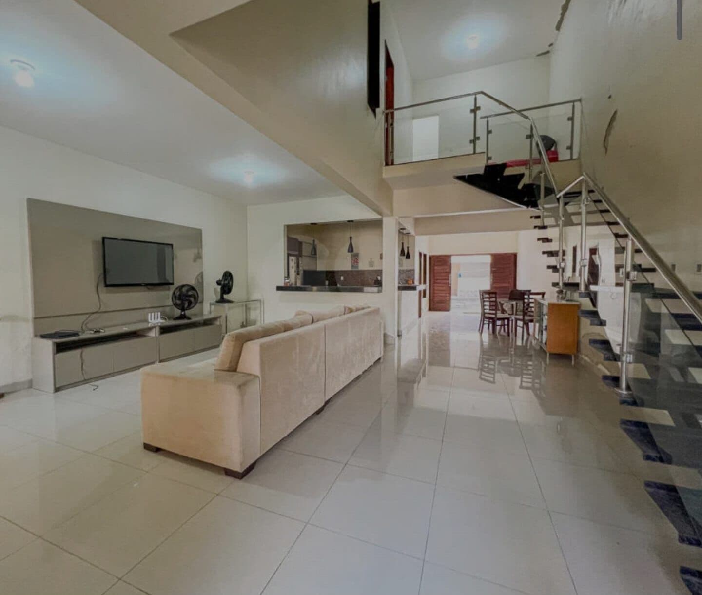 Casa Duplex EM CAMBEBA