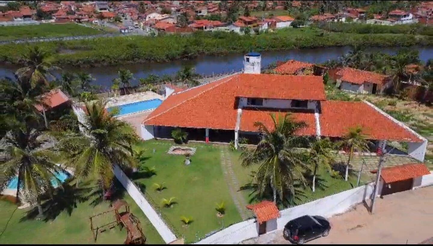 Casa Sobrado em Caponga, Cascavel/CE