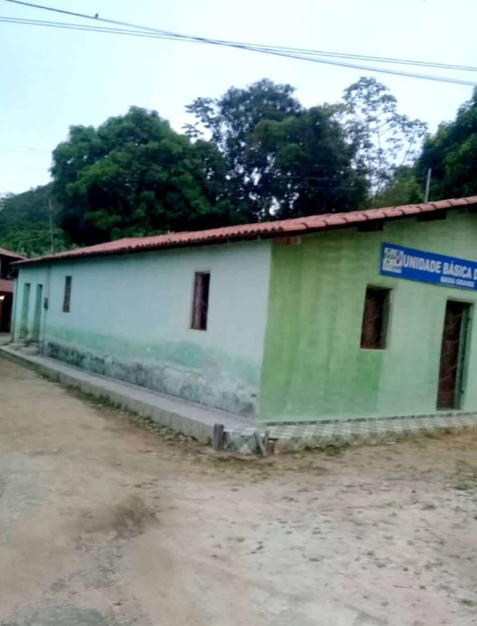 Terreno grande com Casa de Alvenaria e possibilidade de diversos projetos