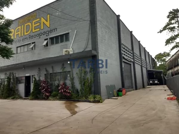 Garagem para alugar no bairro Jardim Regina Alice em Barueri/SP