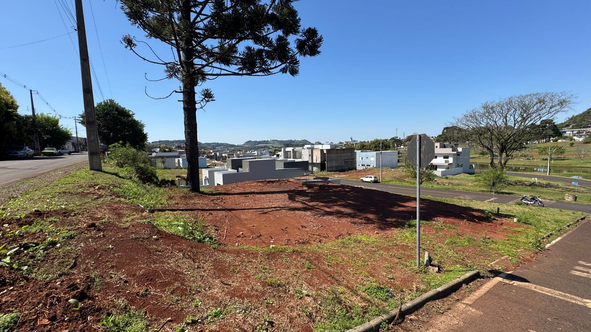 Terreno à venda no bairro Pinheirinho em Francisco Beltrão/PR