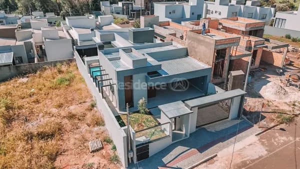 Casa De Alto Padrão À Venda No Bairro Seminário – Francisco Beltrão/PR