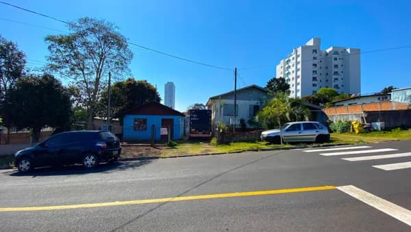 Terreno à venda no bairro Alvorada em Francisco Beltrão/PR