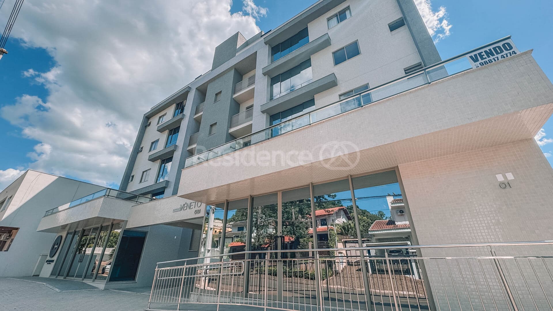 Apartamento Novo, Suíte + 01, 02 Vagas, Edifício Vêneto, Industrial, Francisco Beltrão/PR