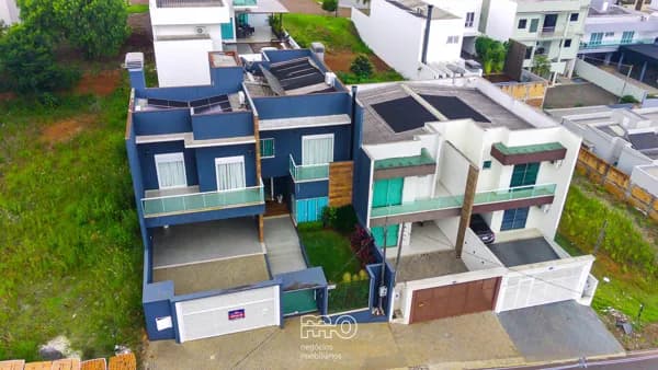 Sobrado à venda no bairro São Cristóvão em Francisco Beltrão/PR