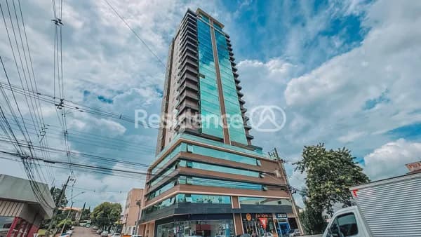 Apartamento Alto Padrão Com 03 Suítes e 03 Vagas, à Venda no Centro em Francisco Beltrão-PR