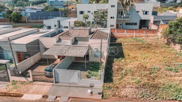 Casa Semi Mobiliada, Financiável Pelo MCMV, Próxima a Rodoviária, Água Branca, Francisco Beltrão - PR