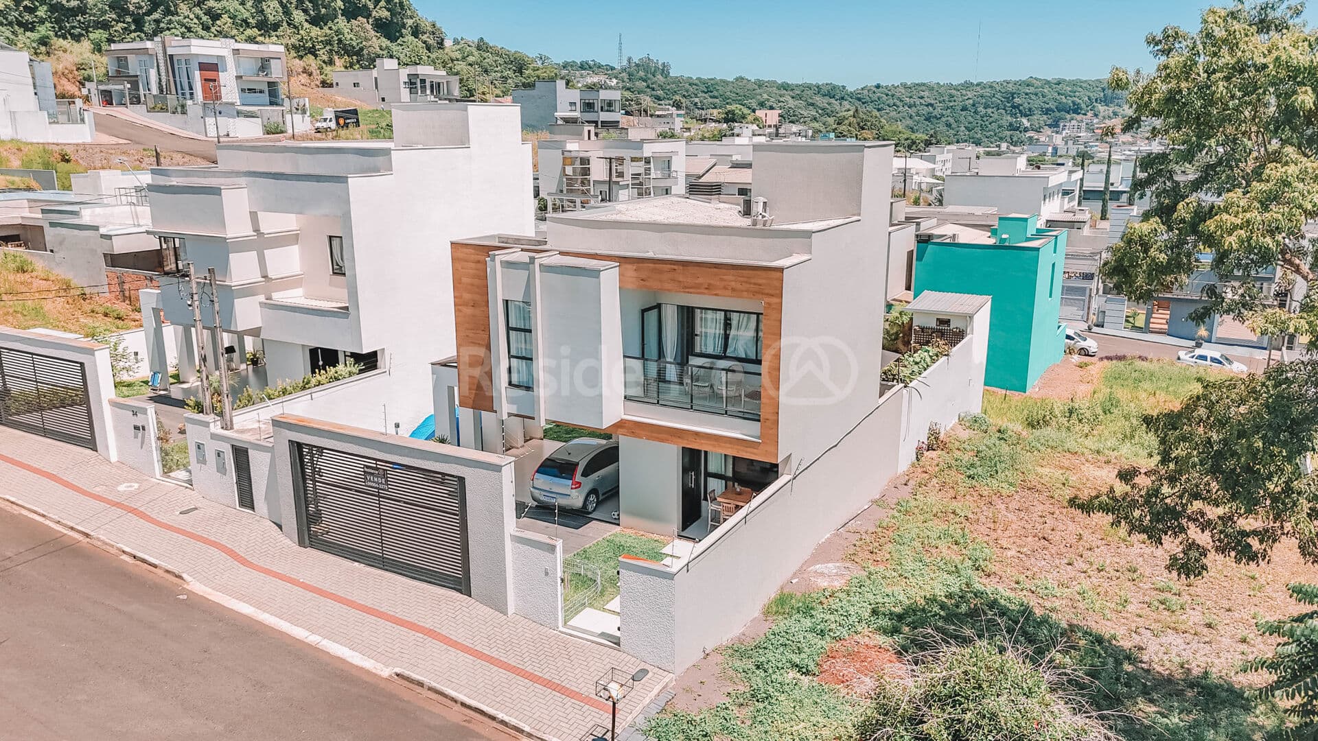 Sobrado Semi Mobiliado, Com Suíte + 02 Quartos, São Cristóvão, Francisco Beltrão - PR