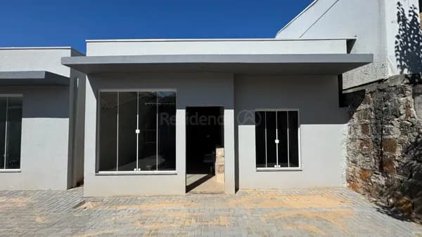 Casa Com 03 Quartos, Financiado Pelo MCMV, Centro de Marmeleiro - PR