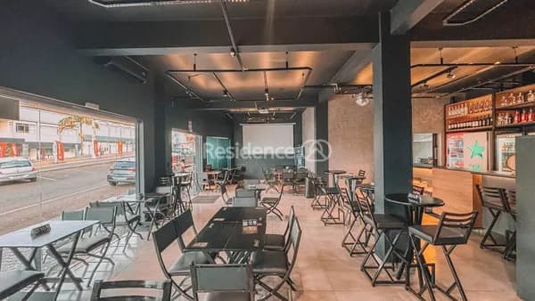 Restaurante à Venda em Frente a Faculdade UNIPAR em Francisco Beltrão - PR