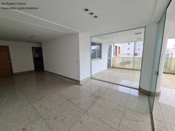 Apartamento à venda no bairro Praia da Costa em Vila Velha/ES
