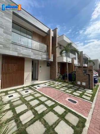 Casa Alto Padrão 03 quartos c/02 suítes em Morada de Laranjeiras - Serra-ES