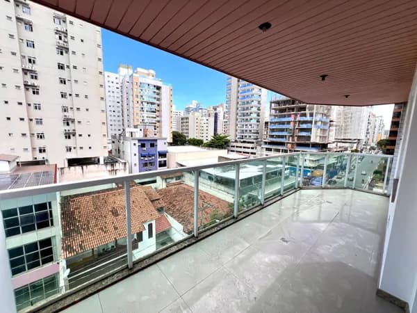 Apartamento 03 Quartos c/suíte em Praia da Costa