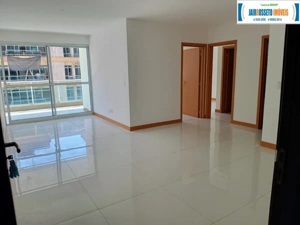 Apartamento à venda no bairro Praia da Costa em Vila Velha/ES