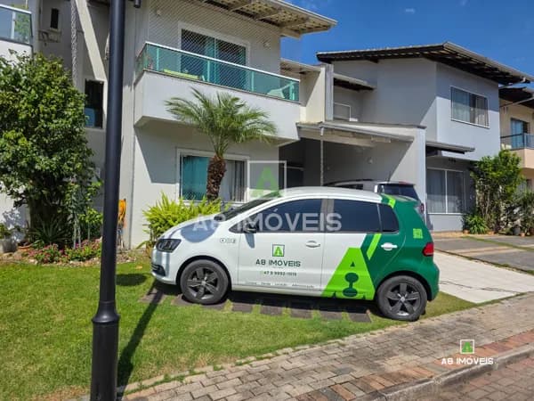 SOBRADO BAIRRO VORSTADT COM 3 QUARTOS SENDO 1 SUÍTE COM 2 VAGAS BLUMENAU
