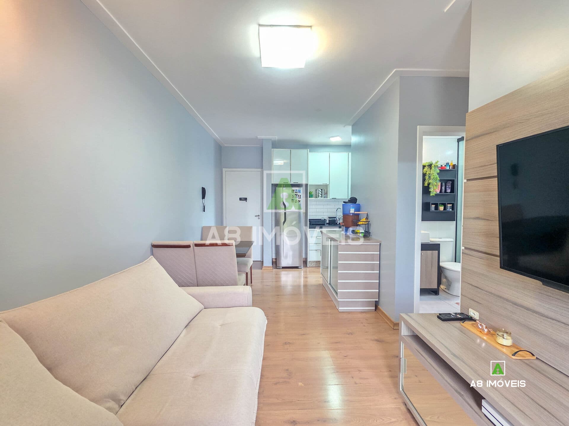 APARTAMENTO 100% MOBILIADO COM 2 QUARTOS 1 VAGA COBERTA