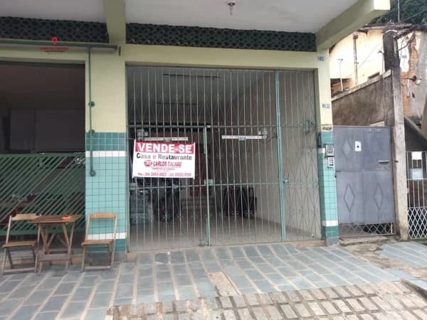Casa Alto Padrão para Venda em Getúlio Vargas Valença-RJ