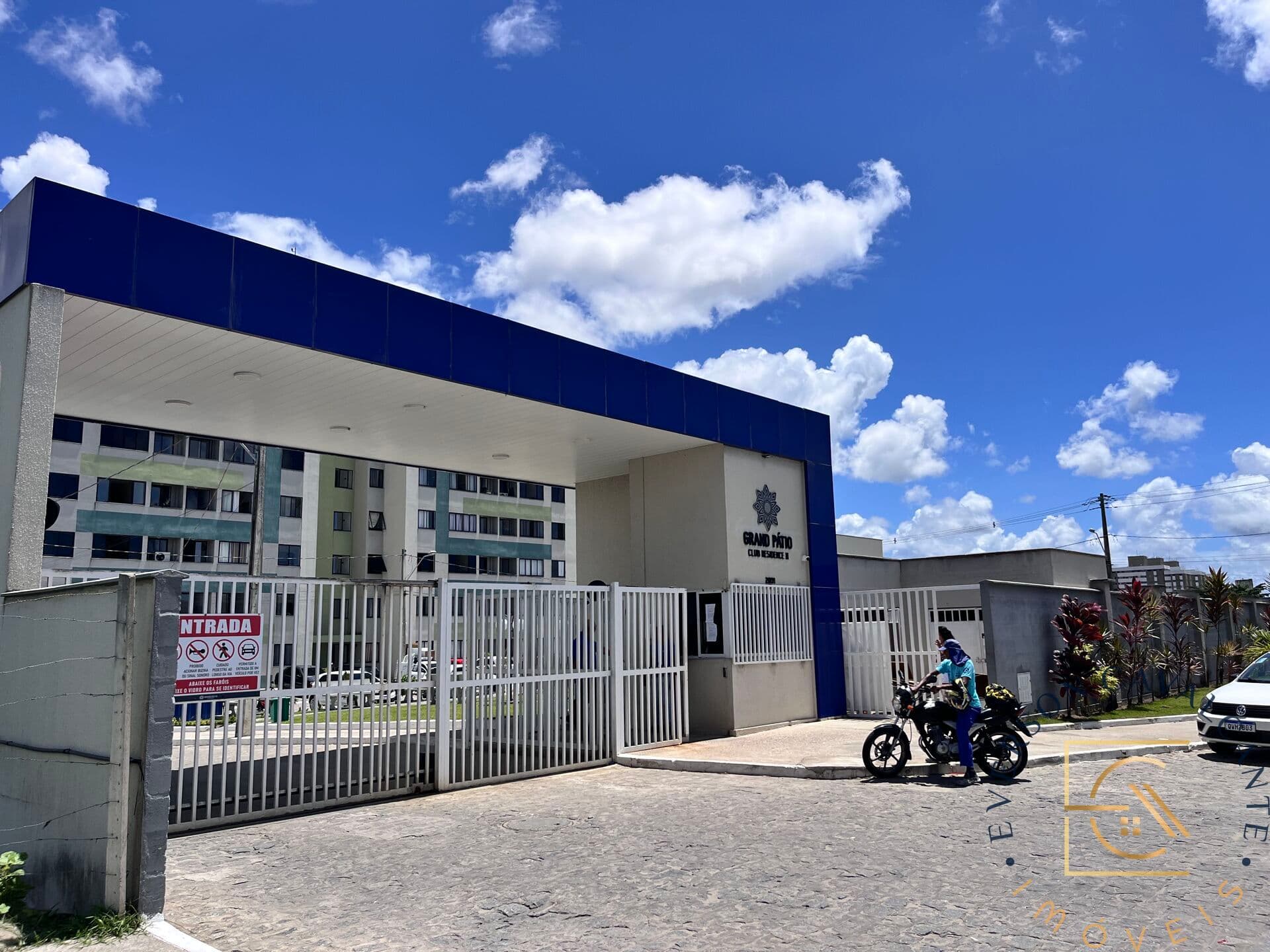 APARTAMENTO NO GRAND PÁTIO CLUB RESIDENCE 2