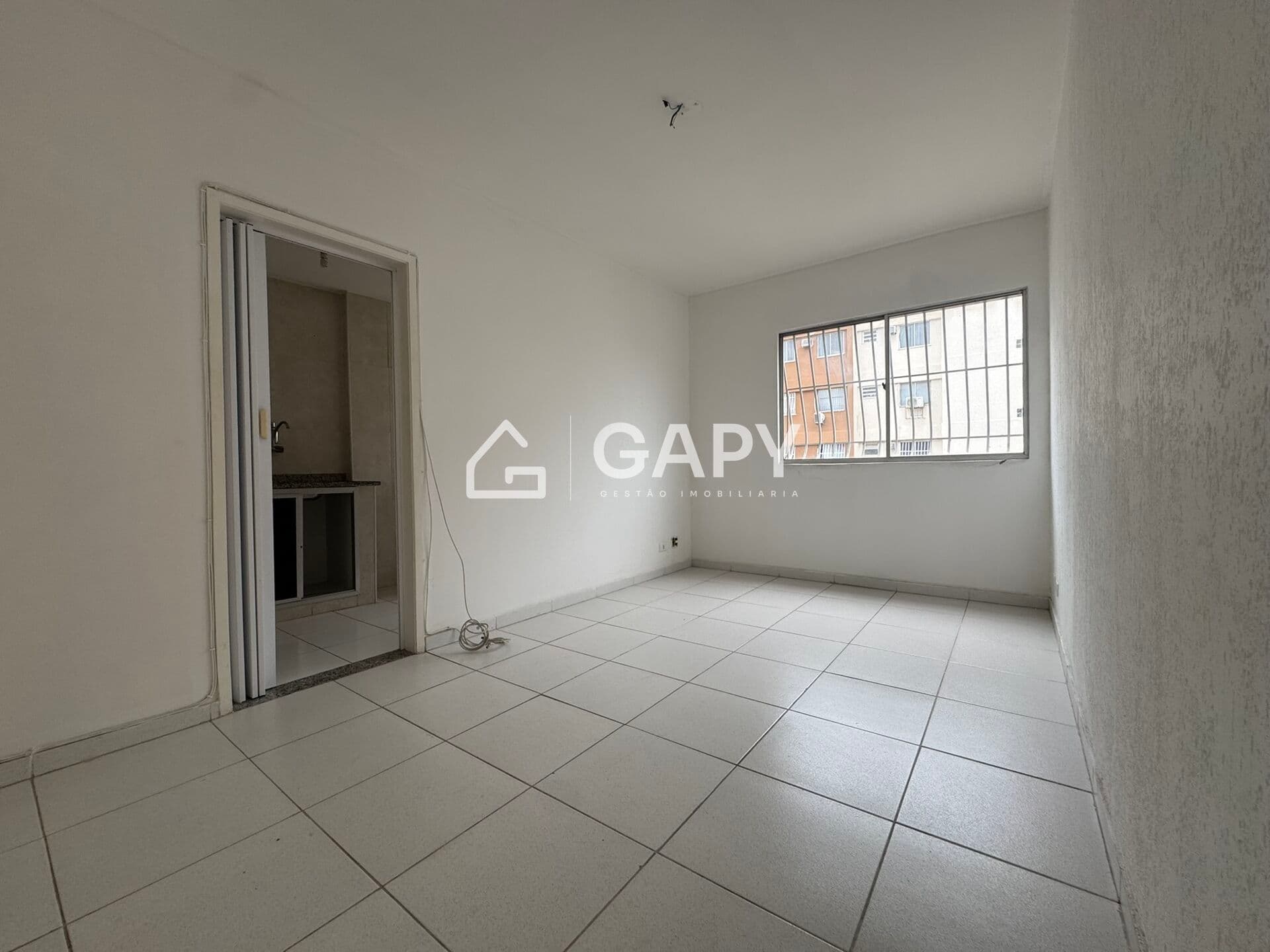 Dois Quartos - R$: 130.000,00 - Colubande/São Gonçalo