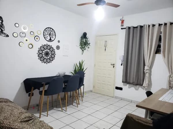 Apartamento para venda 1 dormitório com área de serviço separada, 1 vaga de garagem localizado à 1 quadra e meia da praia do José Menino em Santos