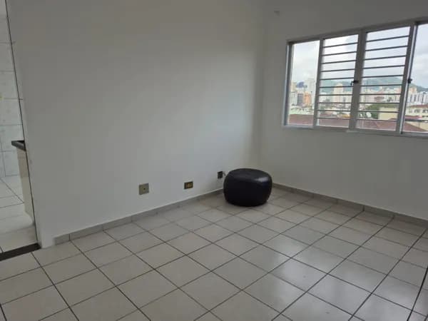 Apartamento para locação no bairro Vila Melo, São Vicente/SP R$ 1.700,00 o pacote!!
