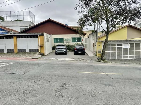 Sobrado COMERCIAL - 6 salas, recepção, 2 wc’s, 2 vagas - próx. ao Portal do Morumbi