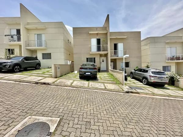 Cond. Villaggio Viana (Casa 16) - 3d/1ste, quintal privativo, vizinho ao The Square Open Mall!