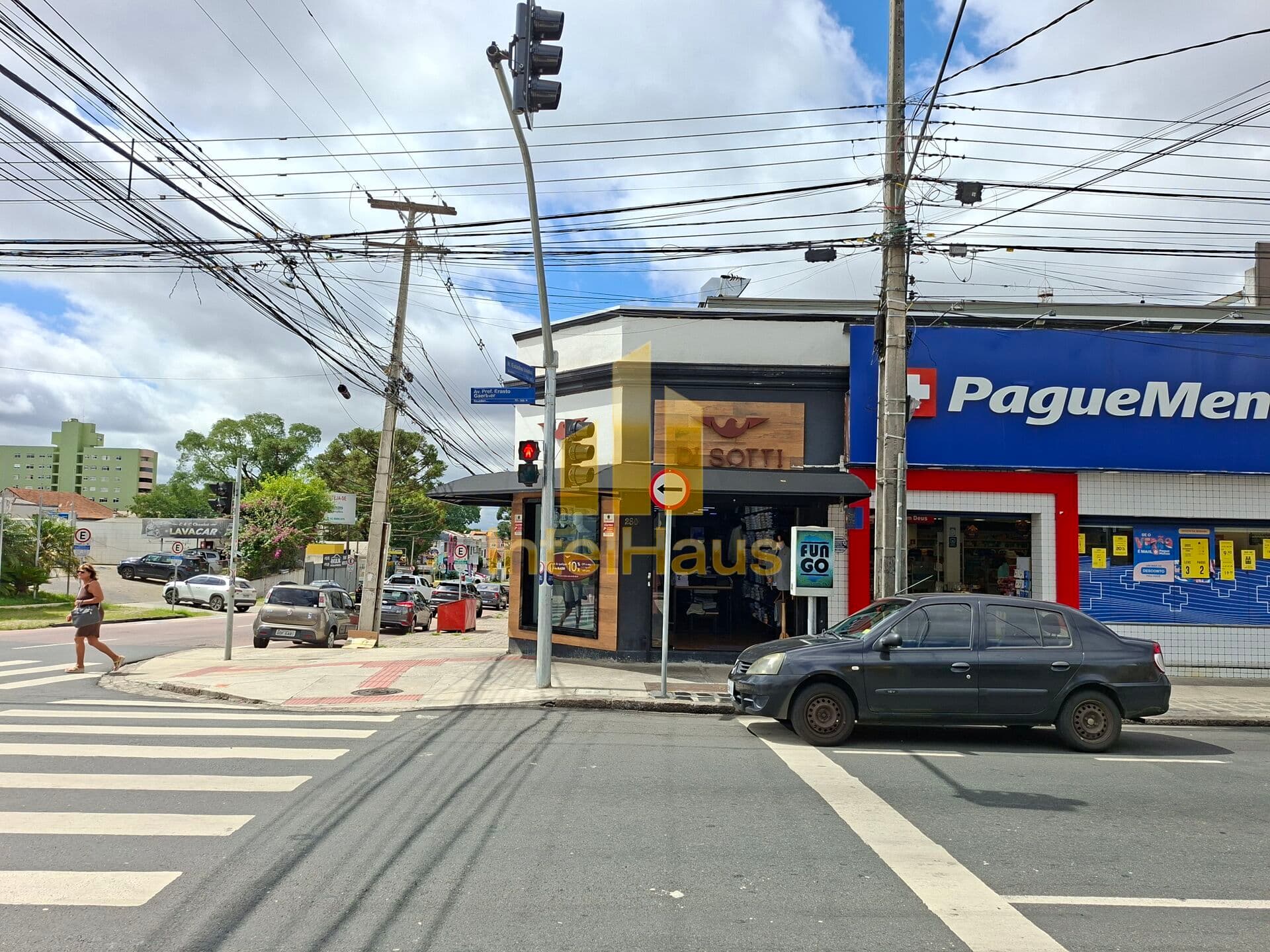 Imóvel Comercial em excelente localização no Bacacheri - renda imediata