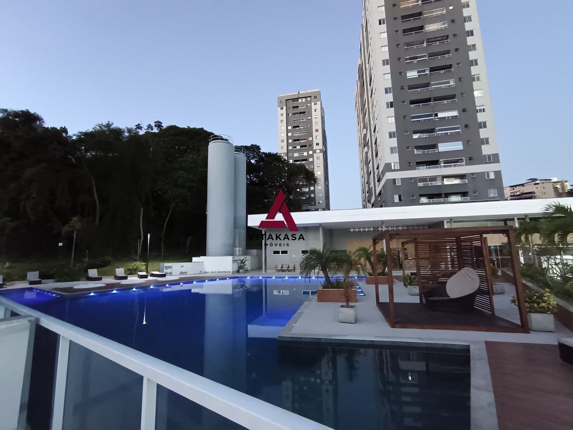 Cobertura com 115m², 3 Quartos, Suíte e 2 Vagas – Vista Privilegiada e Sol da Manhã!