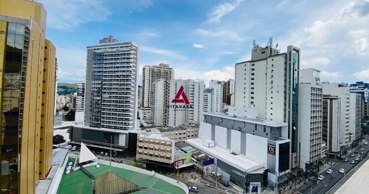 Apartamento amplo, sofisticado e com localização privilegiada no coração da cidade!