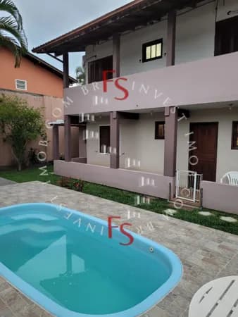 AMPLA CASA COM 2 PISOS ENTRE A JOAQUINA E A PRAIA DO CAMPECHE, NO RIO TAVARES
