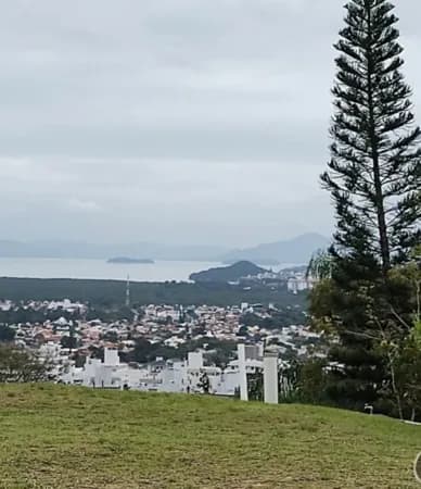 Terreno em Condomínio fechado no Córrego Grande ! Colina dos Açores !