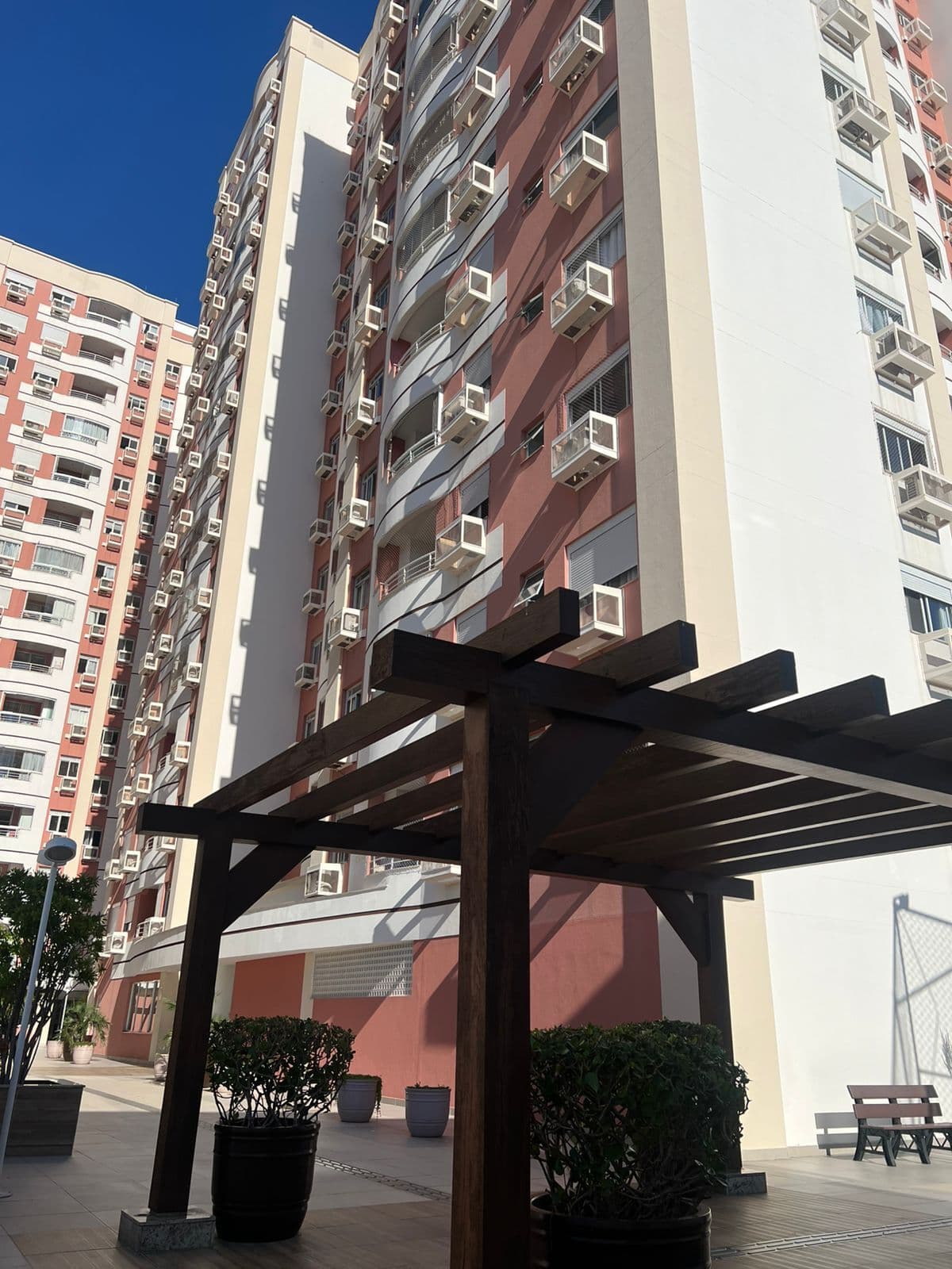 Apartamento mobiliado em Barreiros, São José/SC
