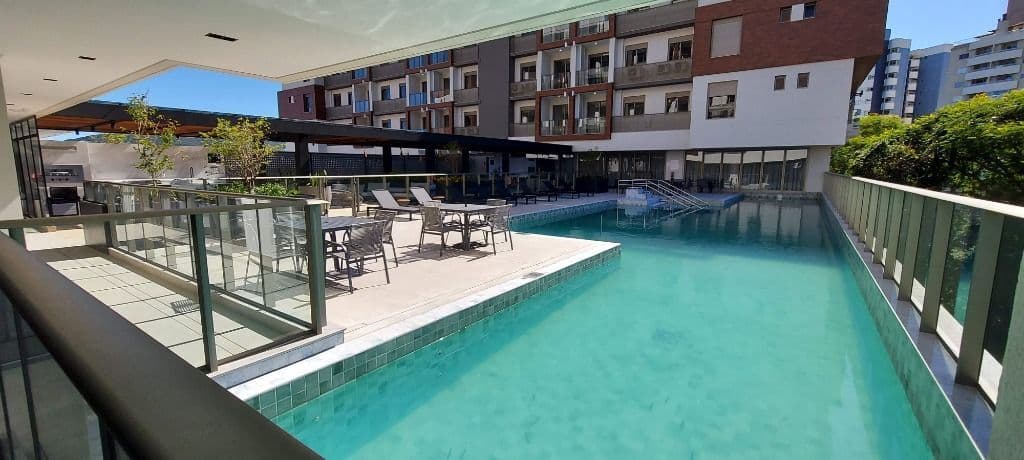 Apto semi-mobiliado no SpotMarket, Córrego Grande, 2 dorm (1 suíte) !
